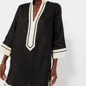 Tuckernuck Black Tunic with Ivory Trim Collar